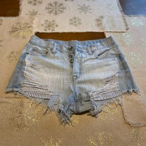 SHORTS : AMERICAN EAGLE